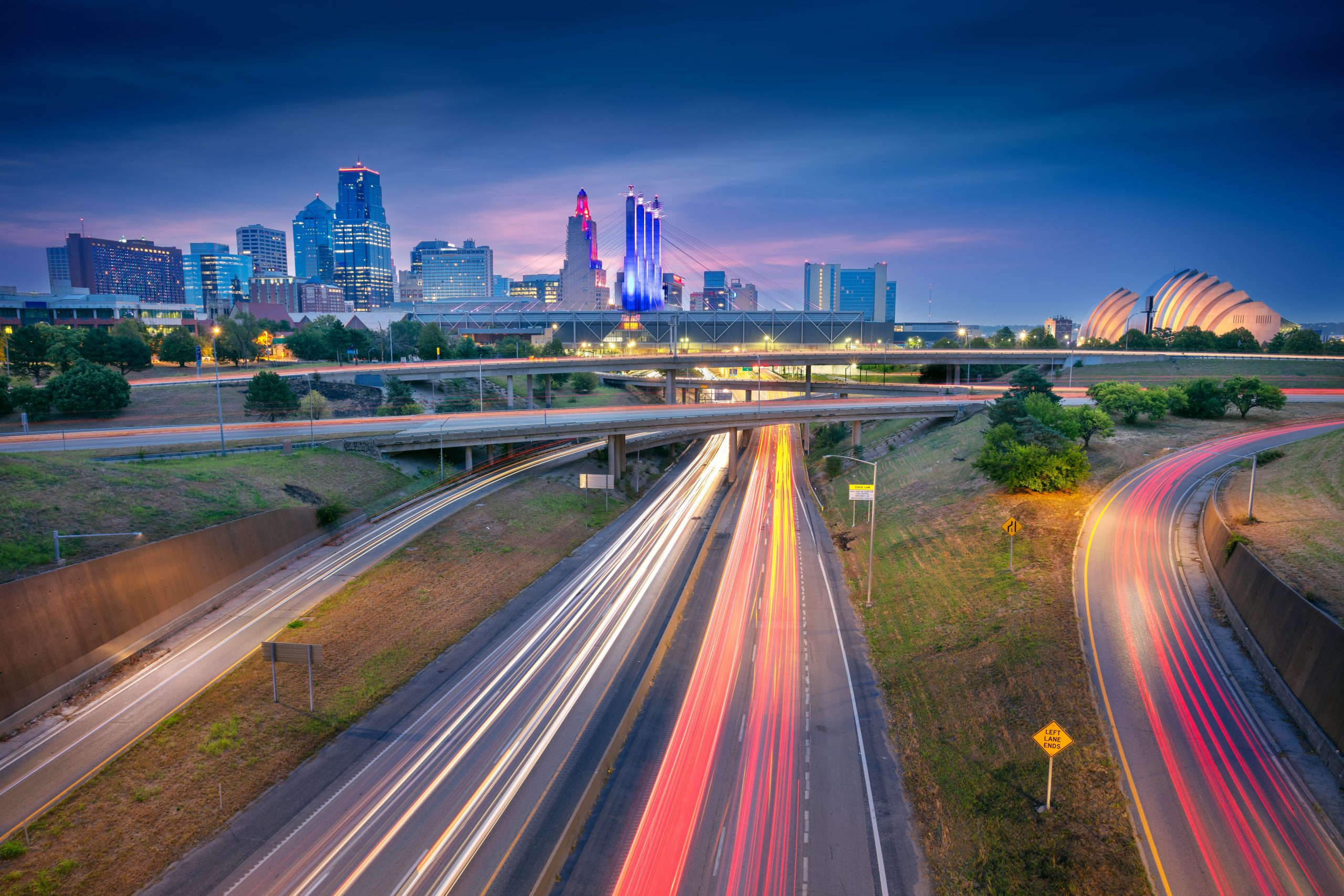 The Benefits of Hiring Professional Ground Transportation Services